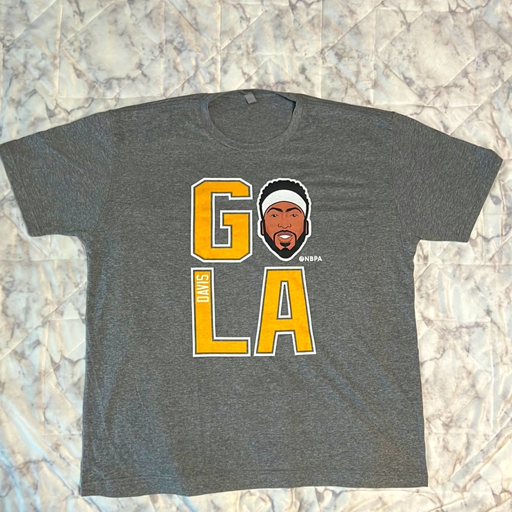 “Go LA” Anthony Davis Lakers XL Shirt